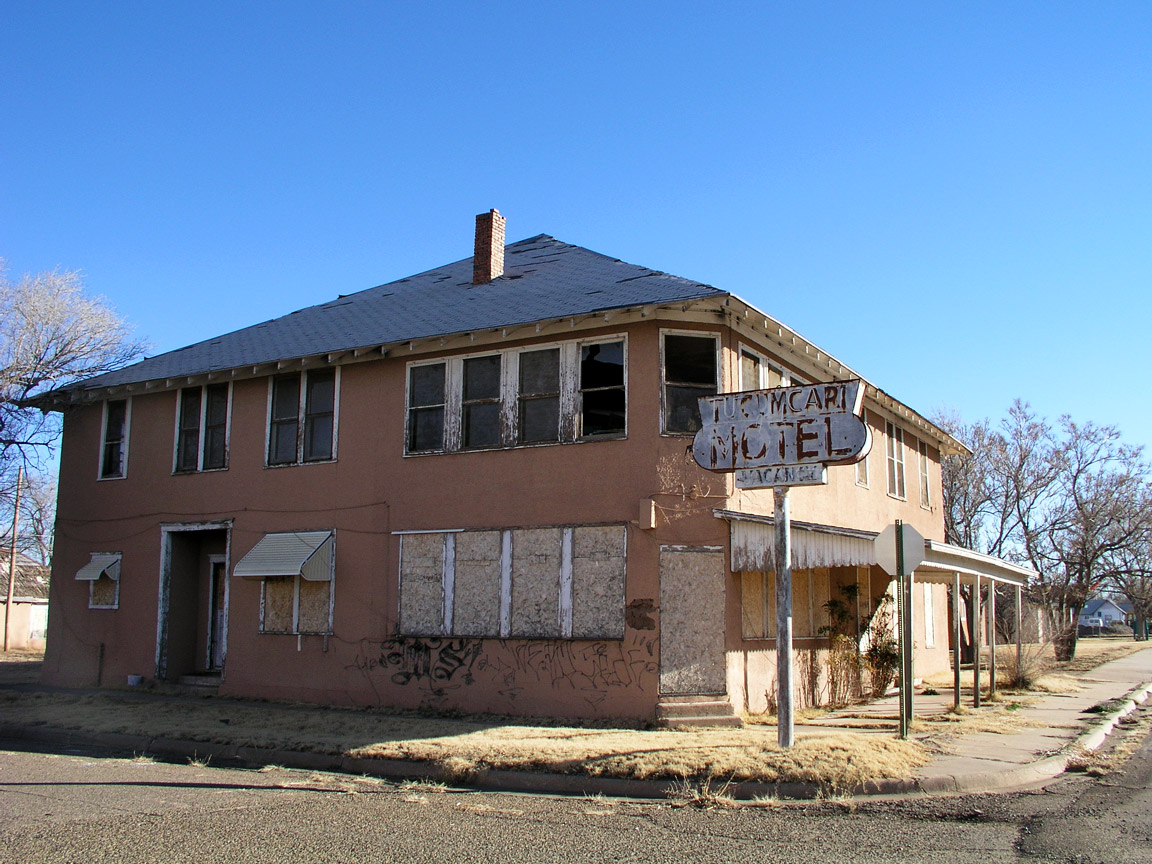 PHOTO GALLERY EIGHTEEN ON THE ROAD NEW MEXICOTUCUMCARI.